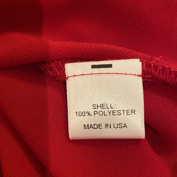 WAYF (Where are you from) Faux Wrap V-Neck Blouse in Raspberry Size Large - Picture 6 of 7